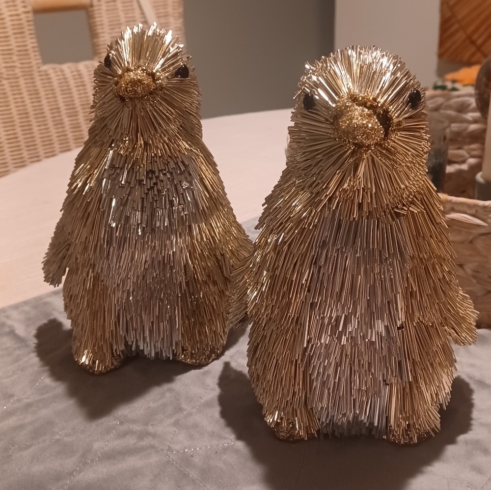 Z Gallerie Adorable Silver Tinsel Fur Penguins NWT